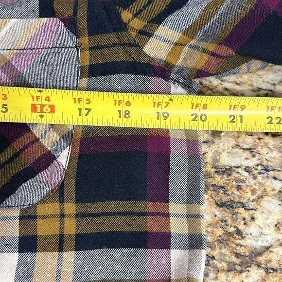 Beachlunchlounge Plaid Frayed Hem Long Sleeve Button Down Shirt Size M - Picture 8 of 9